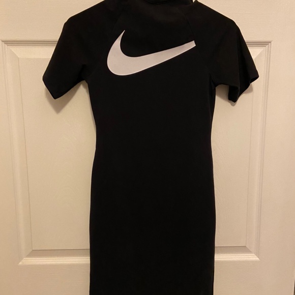 Nike Black Dress - Picture 2 of 2